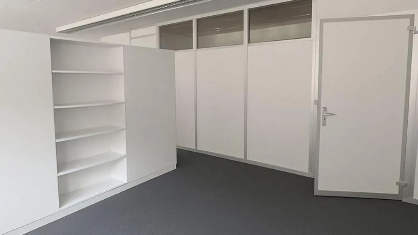 Office space for rent - Bruggacherstrasse 24, 8117 Fällanden - Photo 4