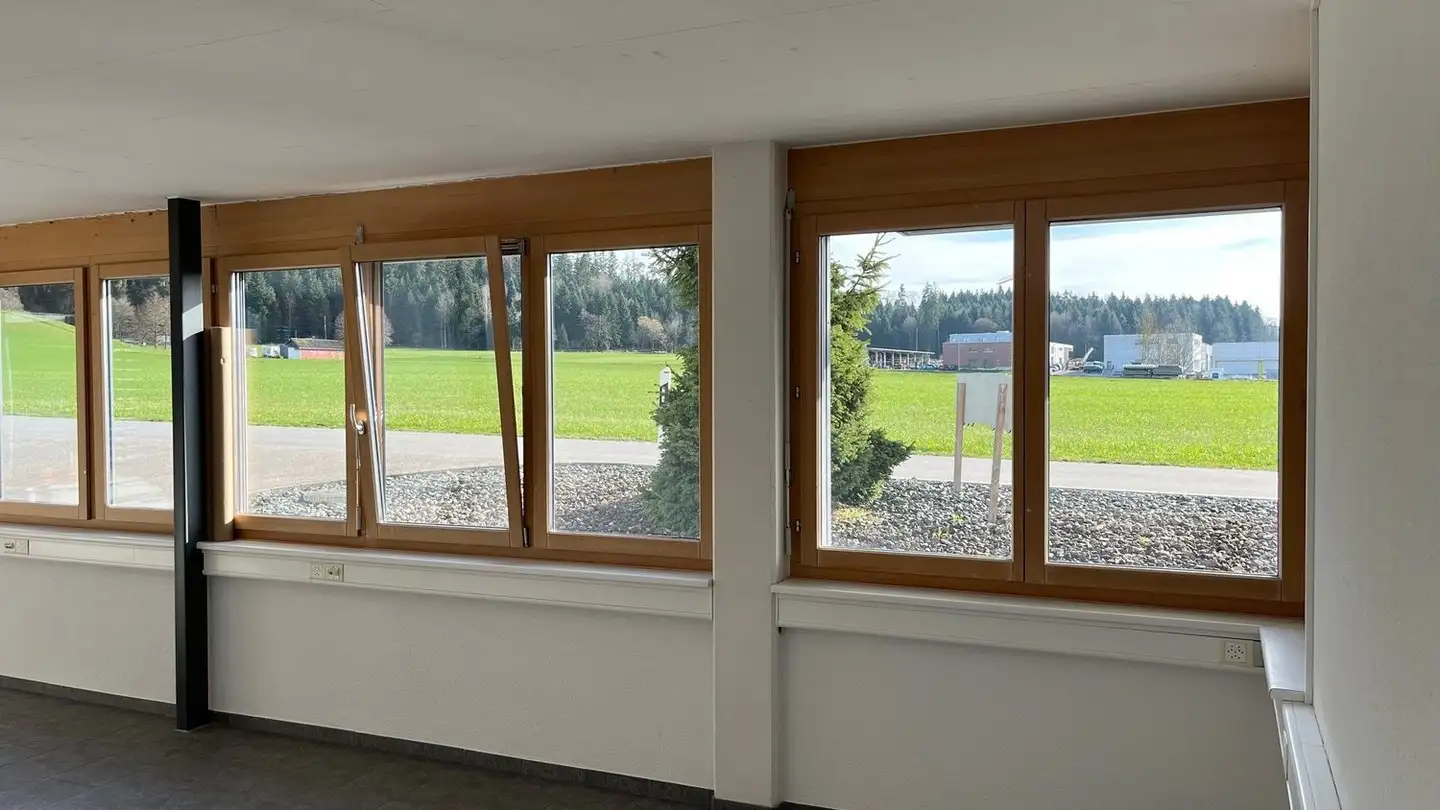 Bürofläche mieten - Luzernstrasse 82, 4950 Huttwil - Foto 2