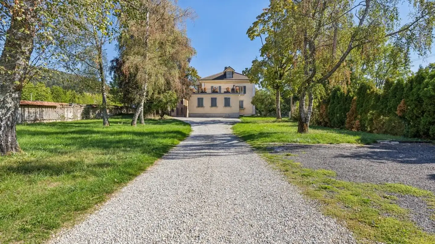 Single house for sale - 2108 Couvet