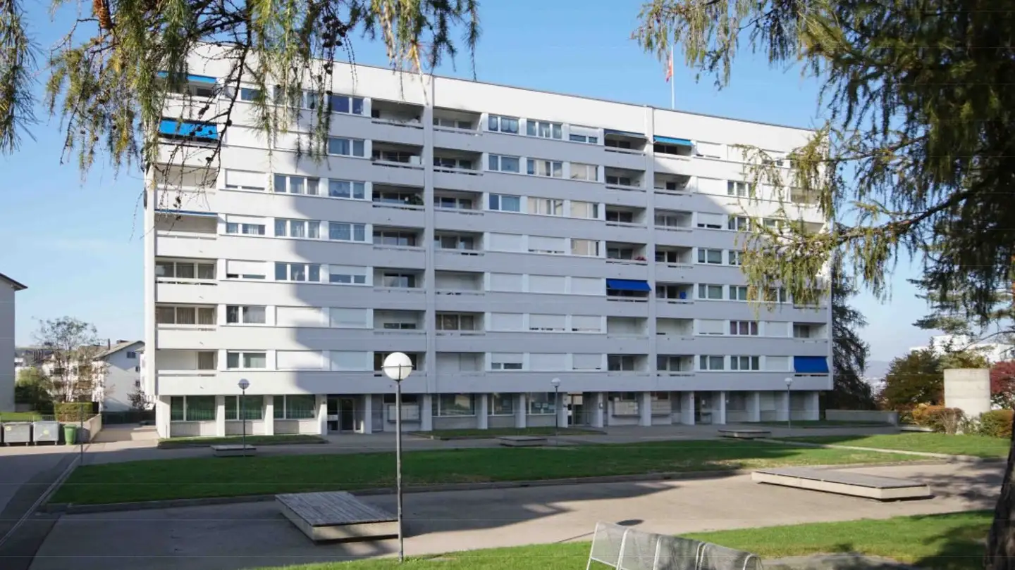 Place de parking extérieure à louer - Churerstrasse 98, 8808 Pfäffikon SZ