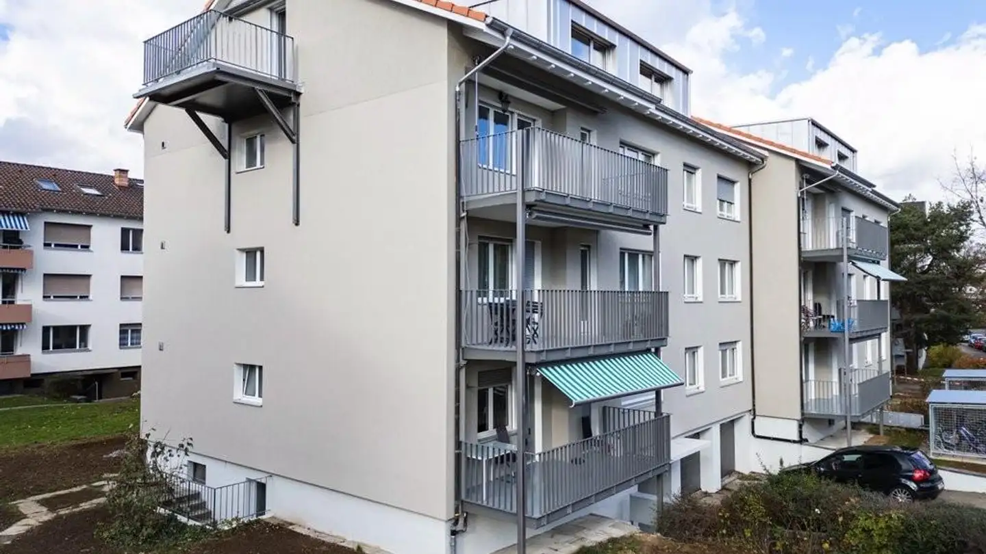 Appartement à louer - Aeussere Lange Heid 12, 4142 Münchenstein
