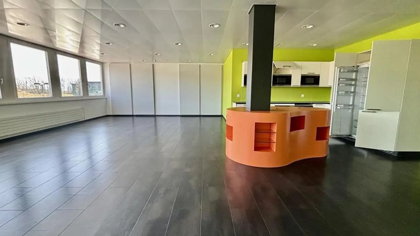 Office space for rent - 1163 Etoy