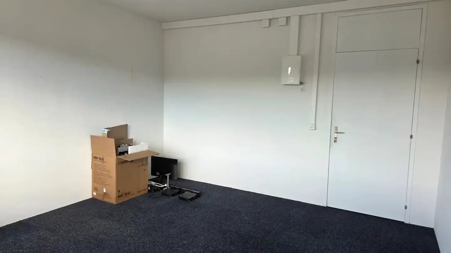 Commercial for rent - Industriestrasse 37c, 2555 Brügg BE - Photo 3