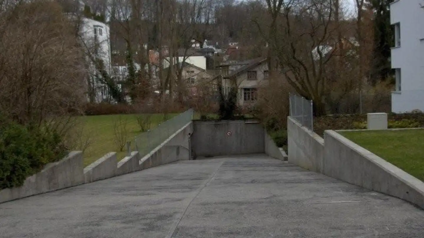 Place de parking souterraine à louer - Schafmattweg 47, 4102 Binningen - Photo 3