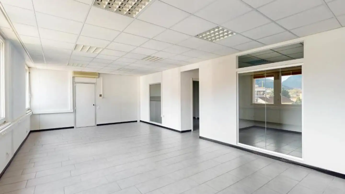 Bürofläche mieten - Via Cantonale 24, 6802 Rivera