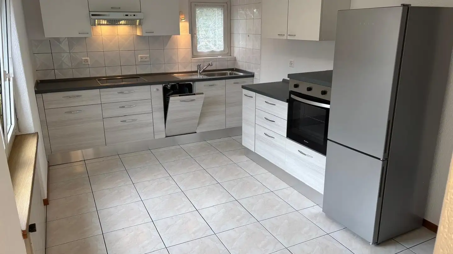 Appartement à louer - Via Maestra 12, 6930 Bedano