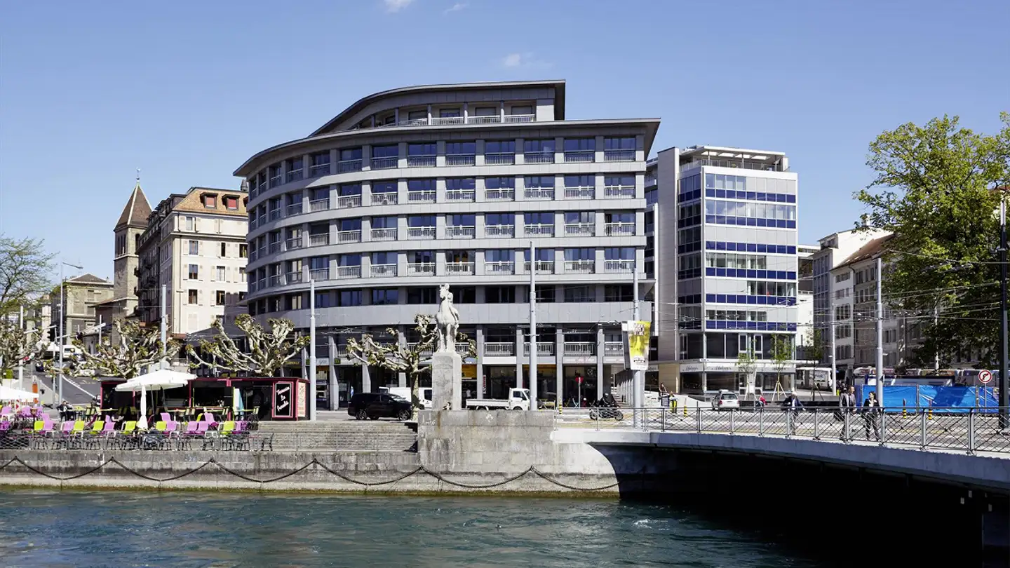 Tiefgaragenstellplatz mieten - Rue Claudine-Levet 2, 1201 Genève