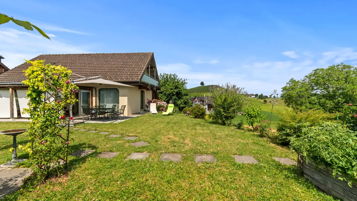 Casa singola in vendita - Hintere Ferneggstrasse 6, 8824 Schönenberg ZH