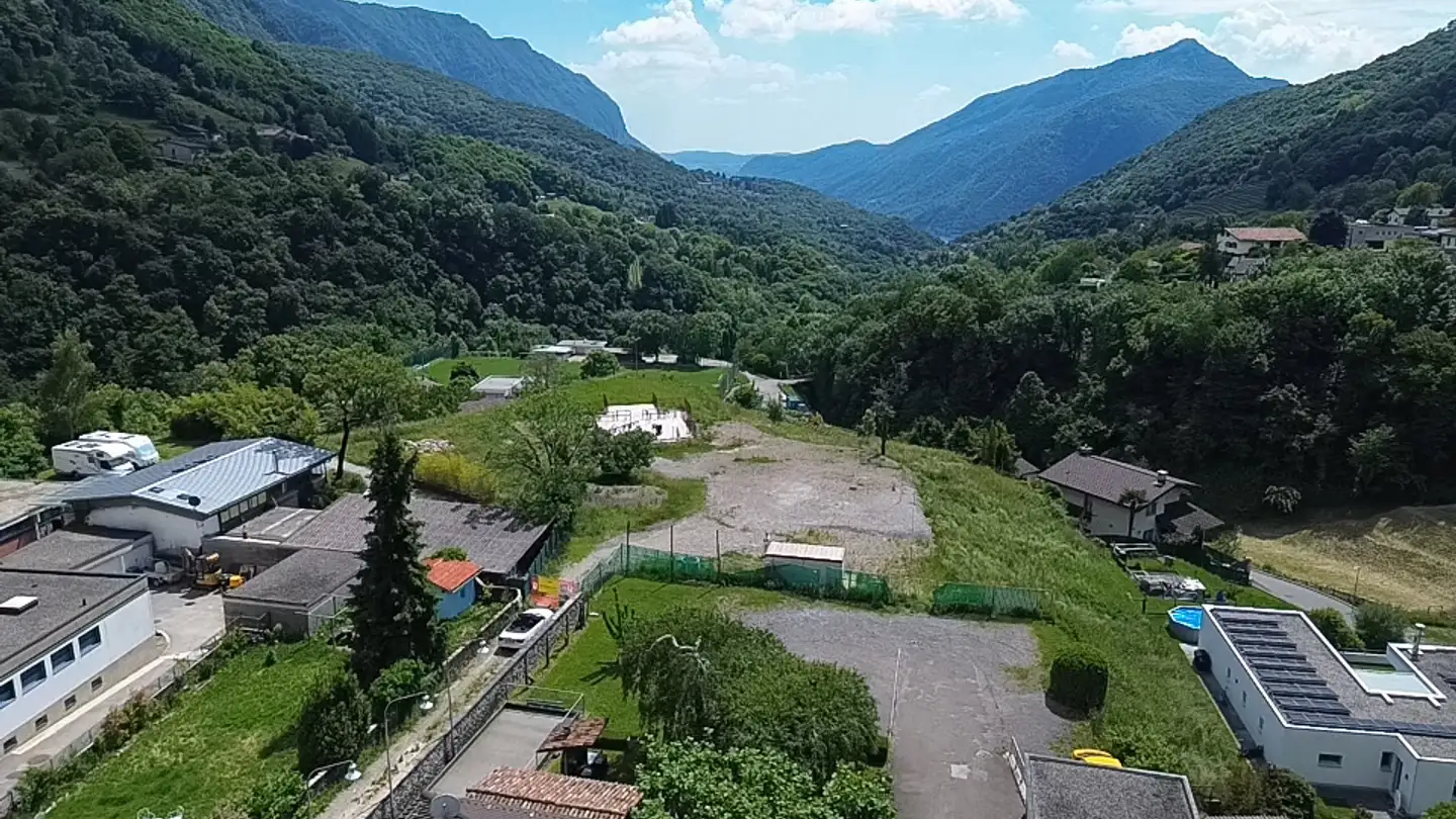 Terreno edificabile in vendita - 6822 Arogno