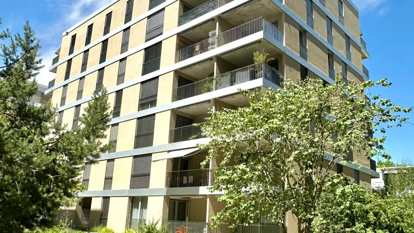 Single garage for rent - Promenade De L’Eglantine 10, 1110 Morges