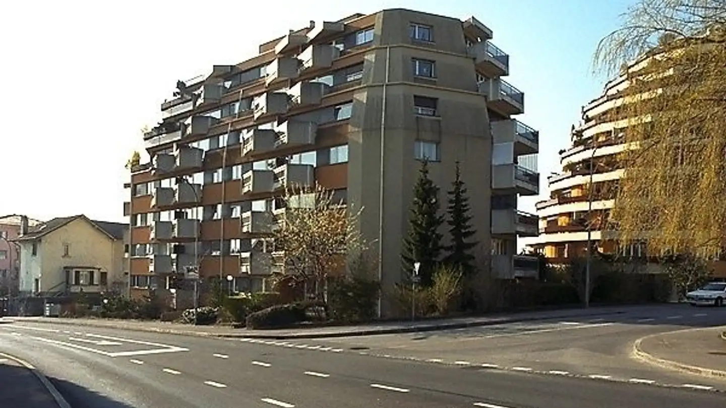Tiefgaragenstellplatz mieten - Avenue De Marcelin 23, 1110 Morges
