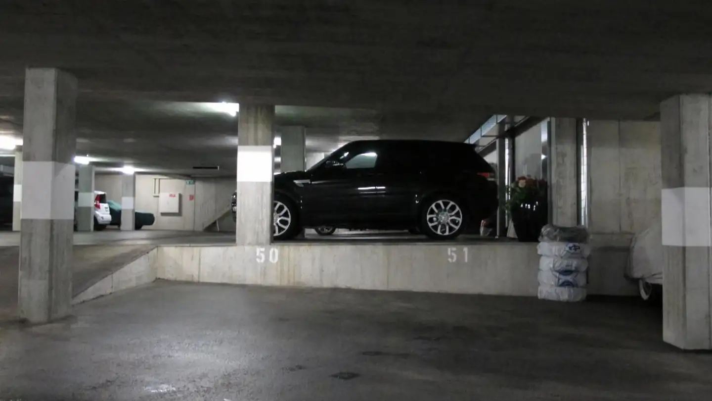 Place de parking souterraine à louer - Bärenmatte 7, 3110 Münsingen - Photo 4