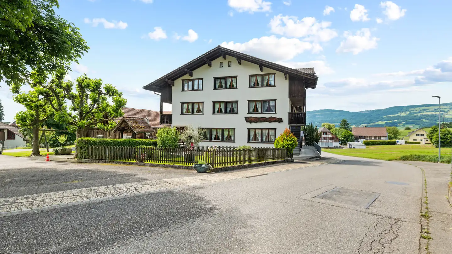 Mehrfamilienhaus kaufen - Dorfstrasse 50, 3374 Wangenried