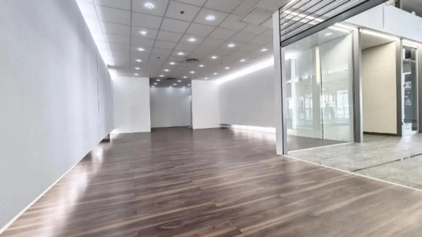 Shop for rent - Route Cantonale 4, 1964 Conthey - Photo 2