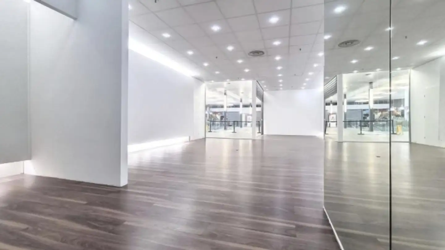 Shop for rent - Route Cantonale 4, 1964 Conthey - Photo 3