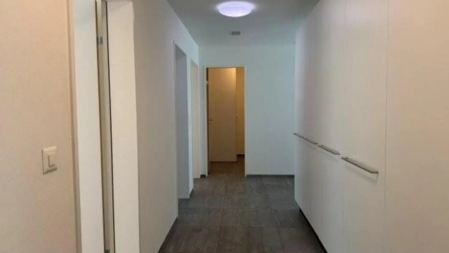 Appartement à louer - Via Burgaisa 3b, 7013 Domat/Ems - Photo 4