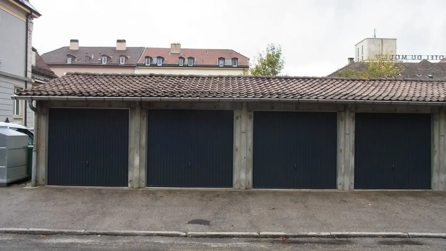 Single garage for rent - Rue De L'arc-En-Ciel 131, 2300 La Chaux-de-Fonds