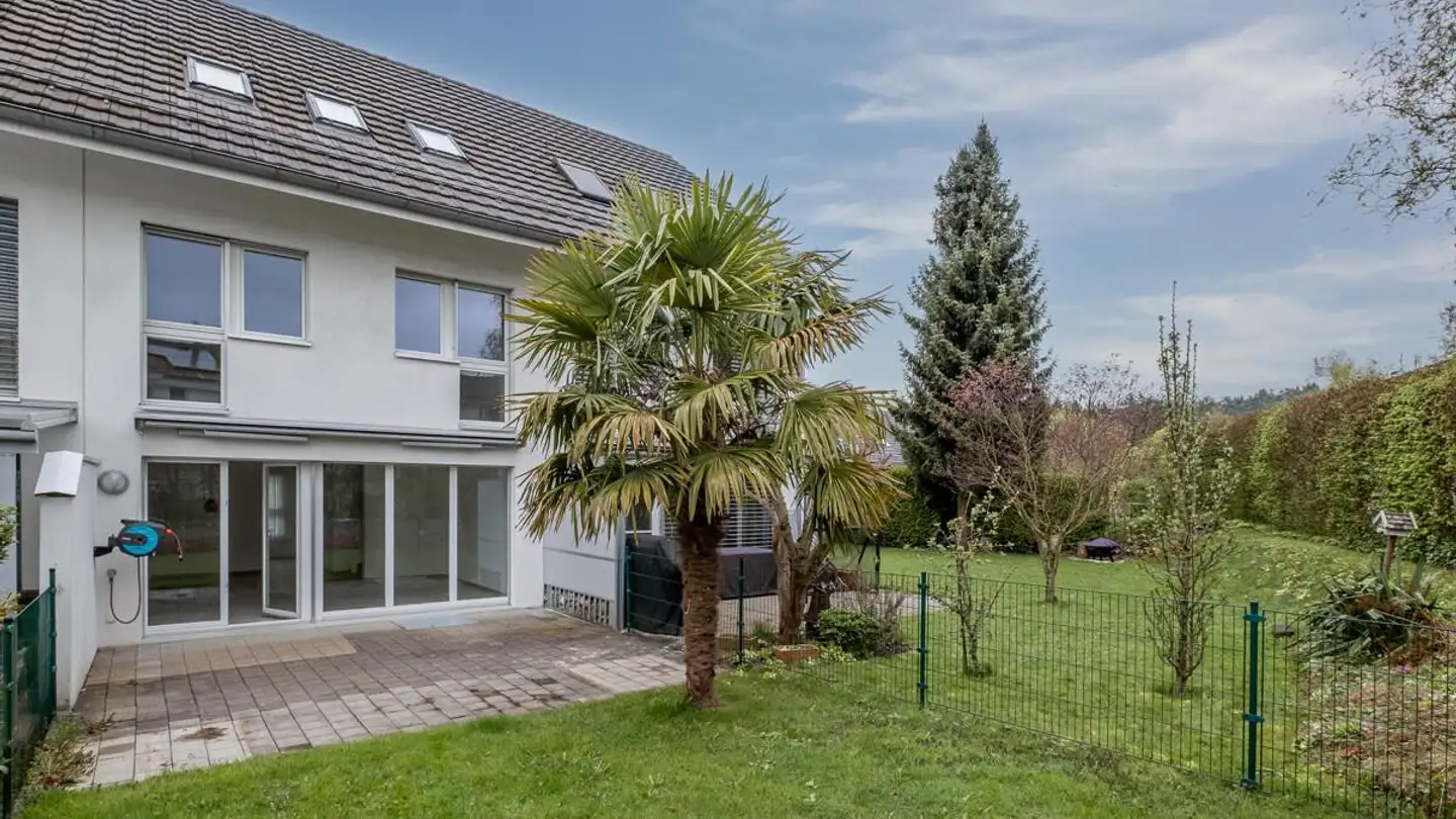 Stepped house for sale - Püntstrasse 68, 8604 Volketswil