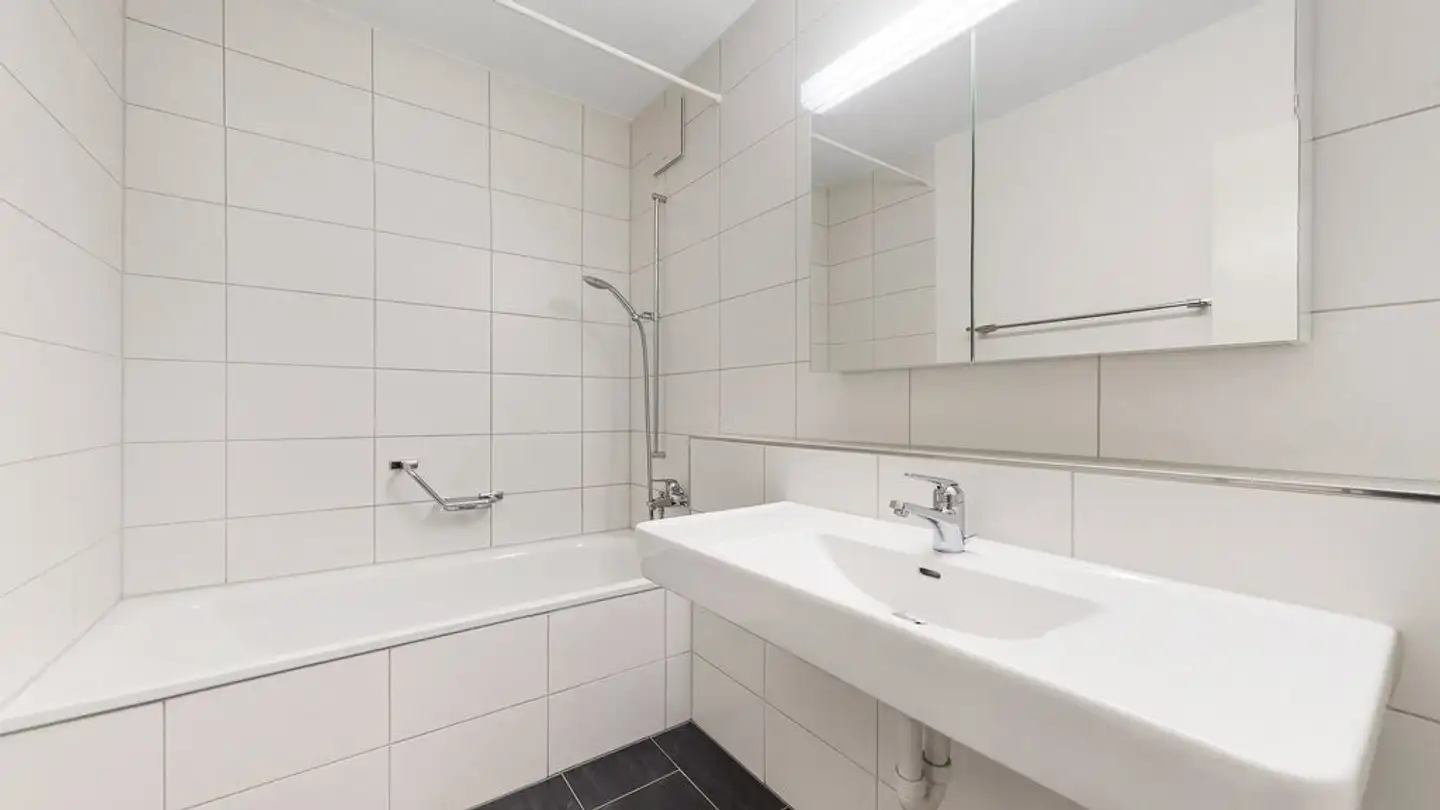 Wohnung mieten - Rue Du Rüschli / Rüschlistrasse 8, 2502 Biel/Bienne - Foto 3