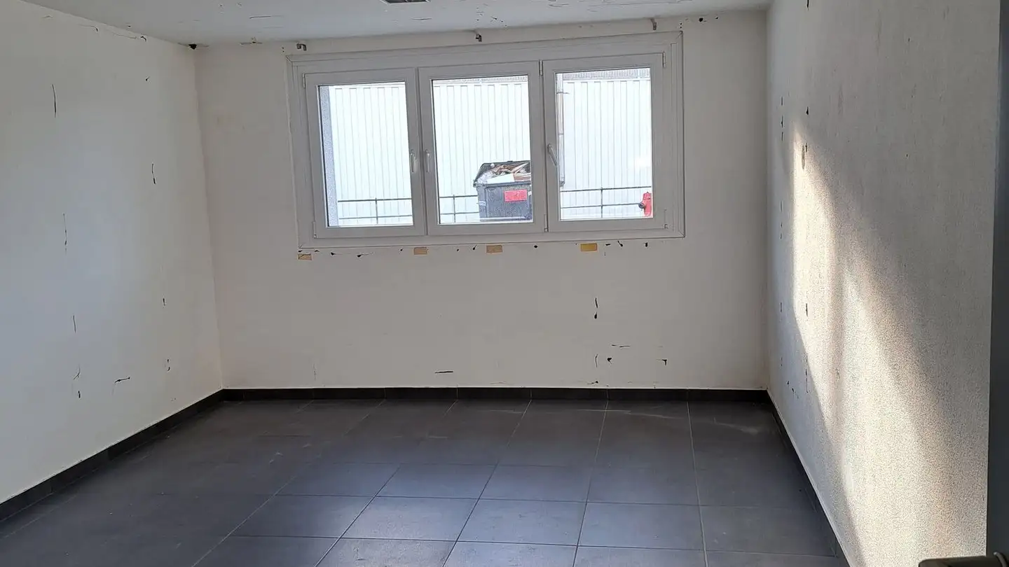 Commerciale in affitto - Baumgartenstrasse 10, 2575 Täuffelen - Photo 3