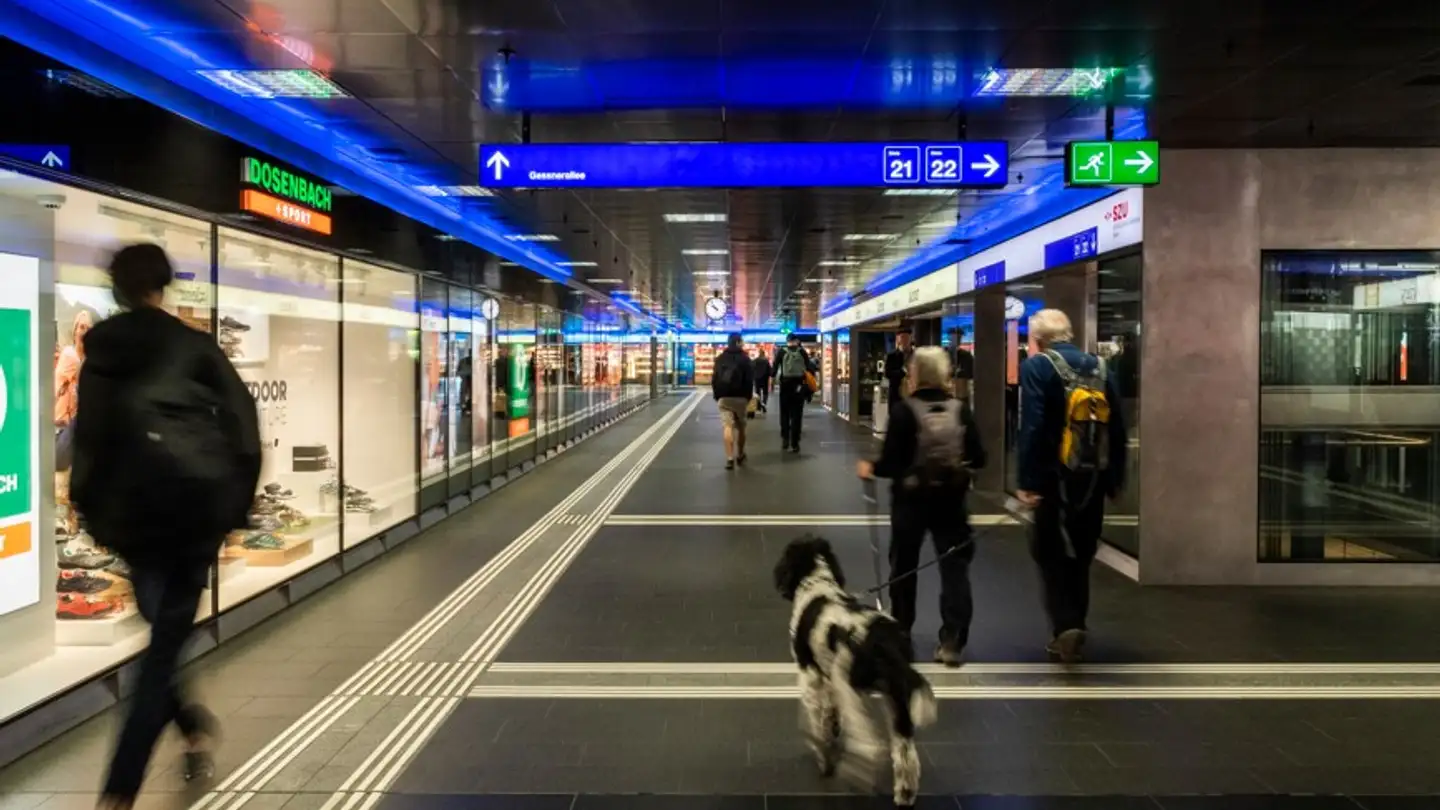 Magasin à louer - Bahnhofplatz, 8001 Zürich - Photo 3