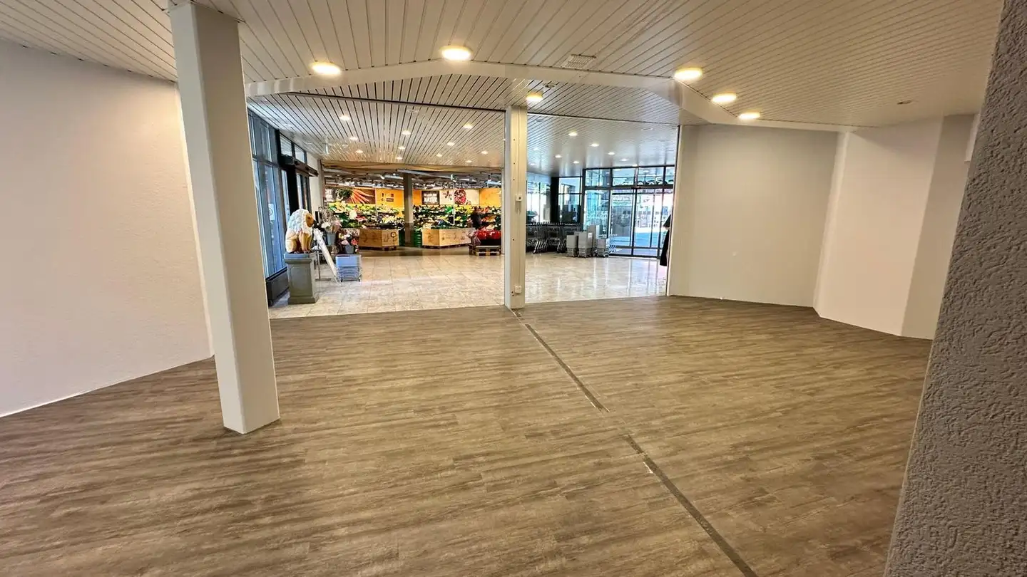 Bureau à louer - Hauptstrasse 15, 6315 Oberägeri - Photo 4