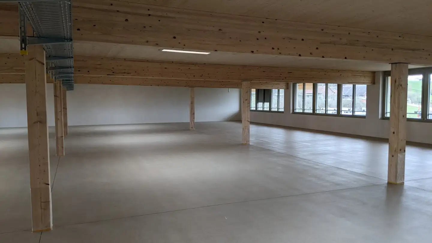 Gewerbe mieten - Alte Riedikerstrasse 63b, 8610 Uster - Foto 3