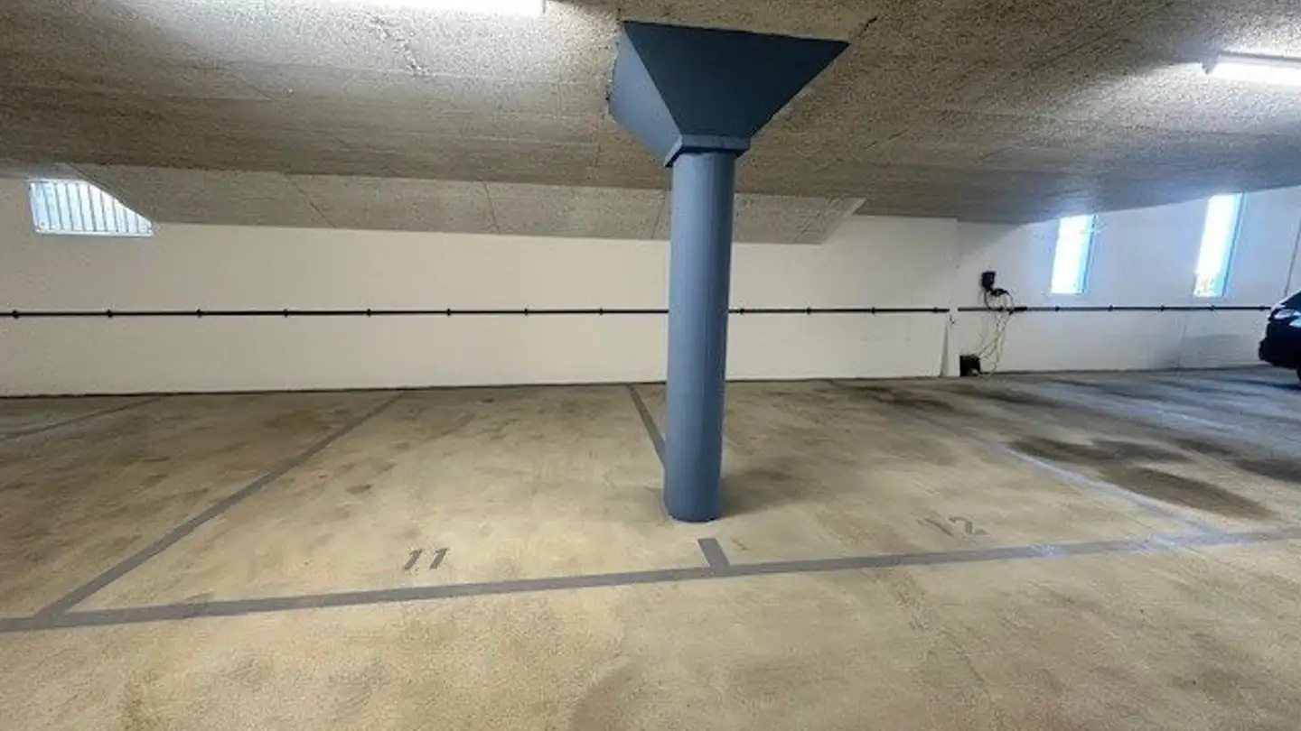 Tiefgaragenstellplatz mieten - 9500 Wil SG - Foto 2