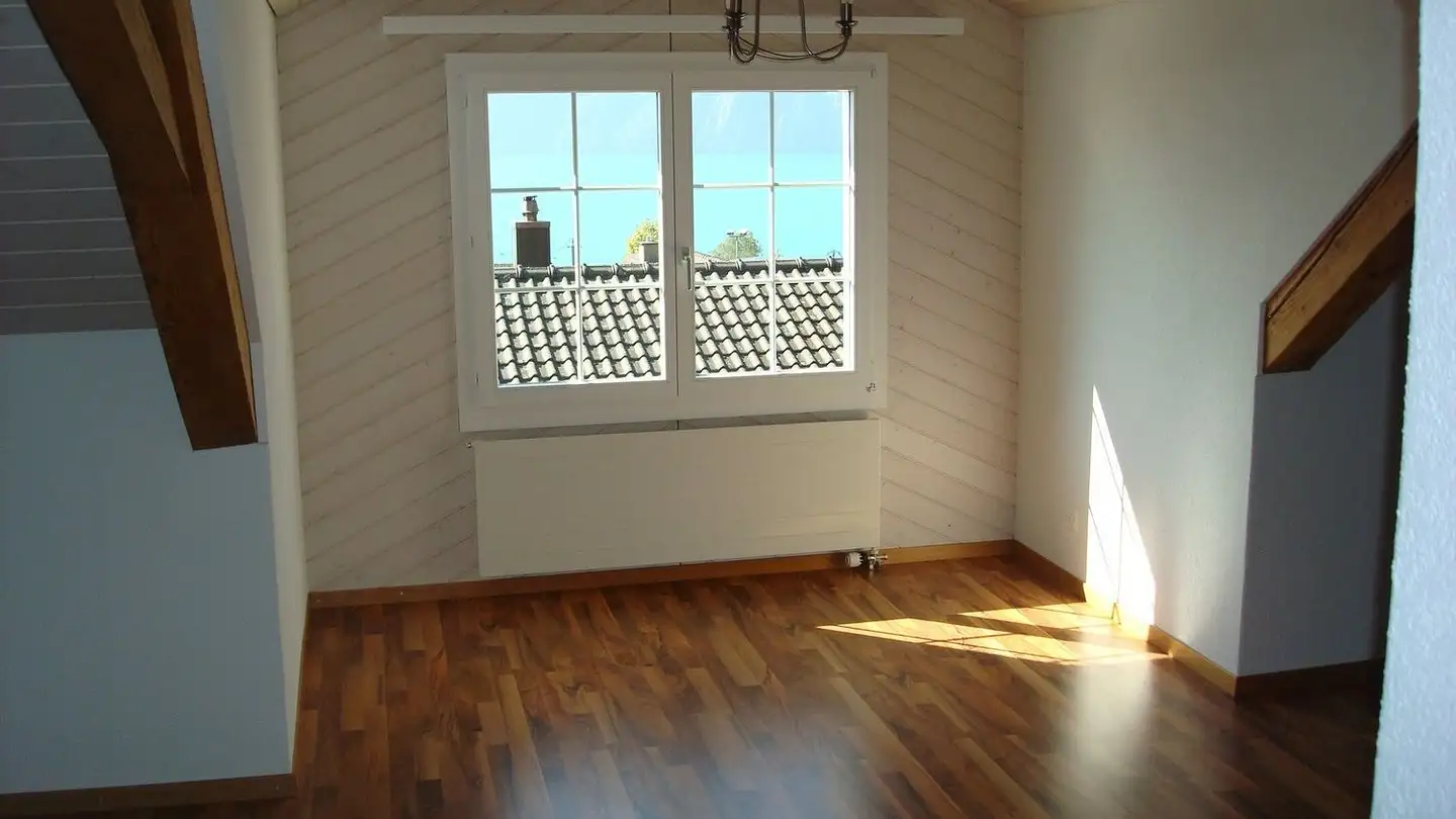 Attic flat for rent - Sagenweg 5, 6452 Sisikon