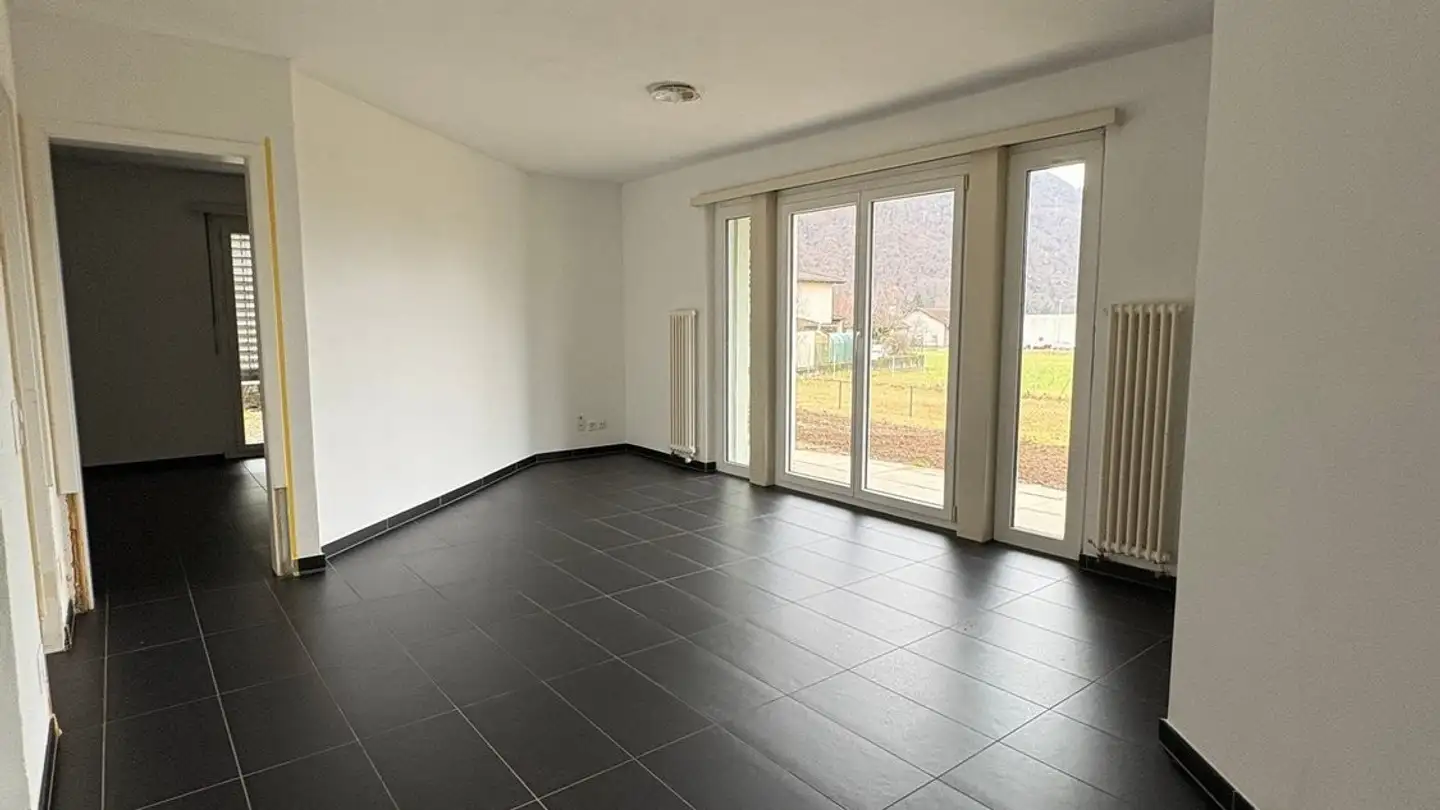 Apartment for rent - Via Chiosso 5, 6572 Quartino - Photo 2