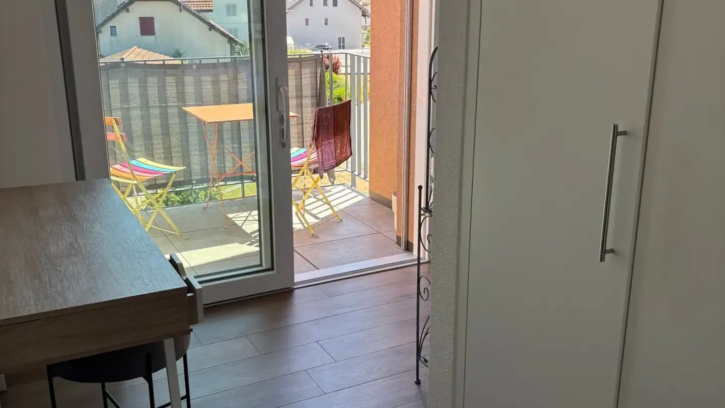 Attic flat for rent - Route De La Léchère 1, 1566 St-Aubin FR - Photo 4