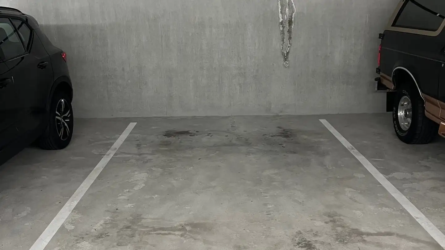 Outdoor parking space for rent - Binzallee 3, 8045 Zürich