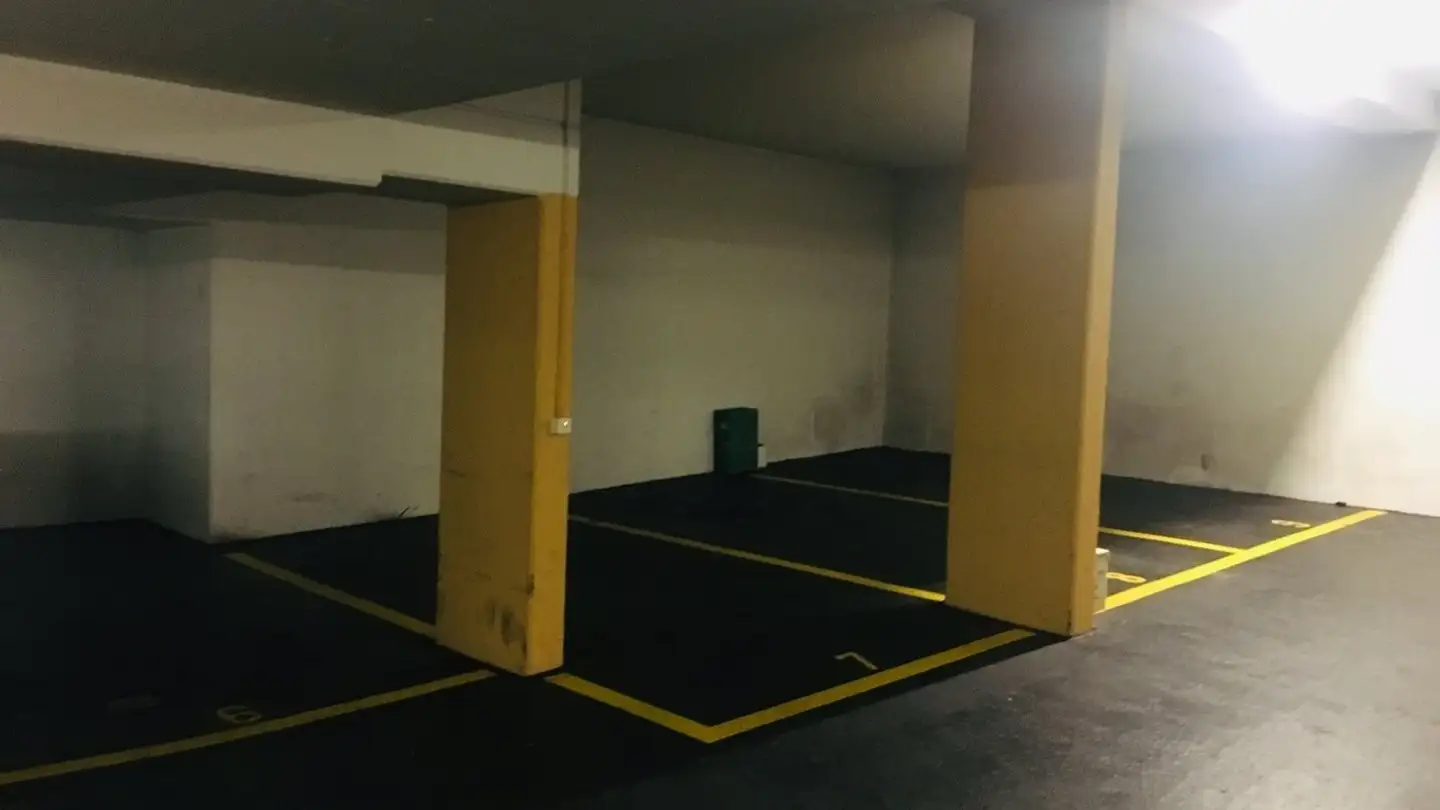 Garage singolo in affitto - Landstrasse 49, 5420 Ehrendingen - Photo 2