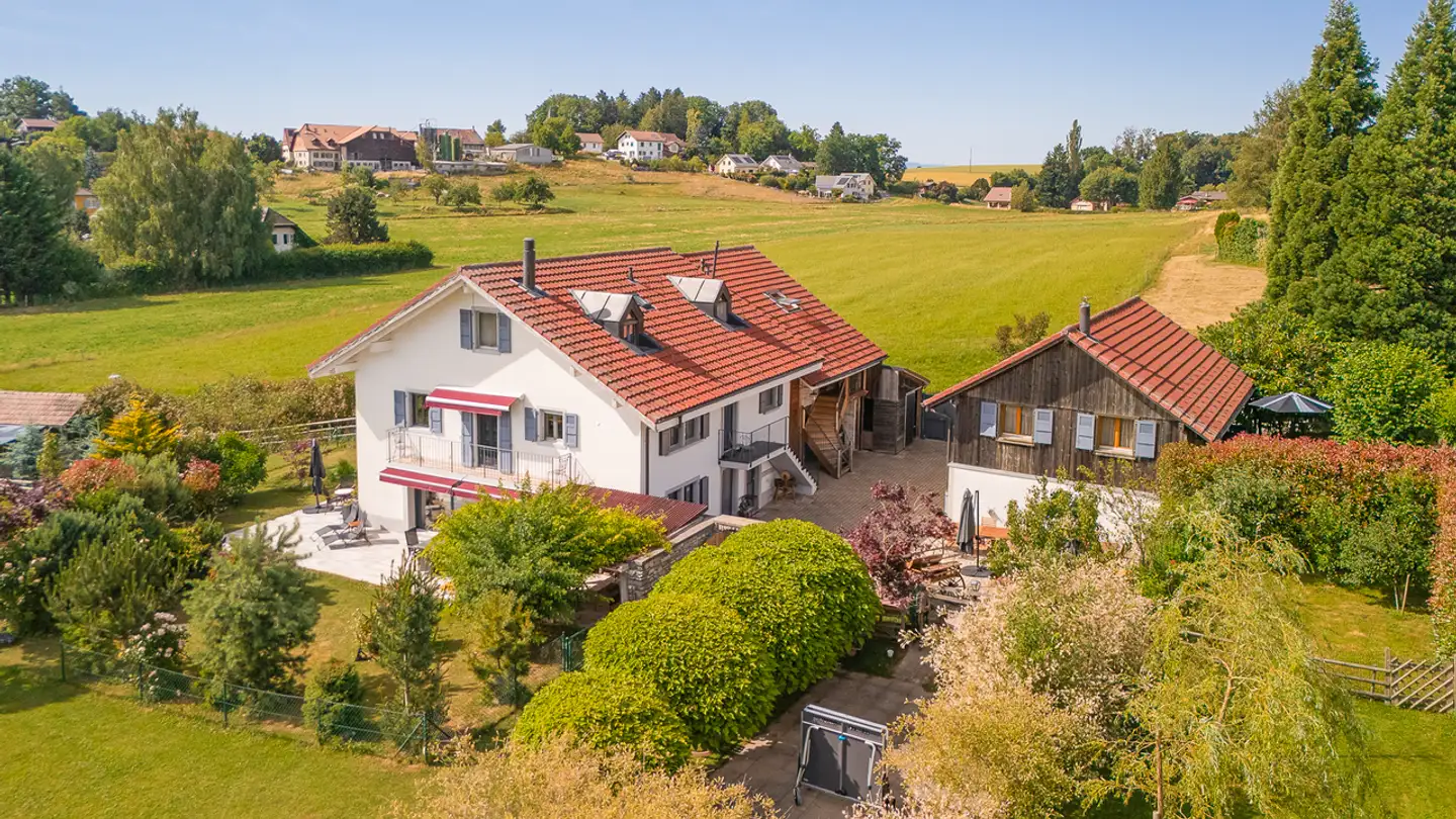 Immeuble résidentiel à vendre - Chemin aux Channey 4, 1077 Servion