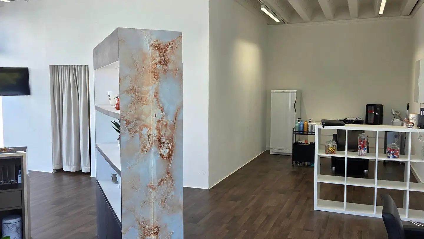 Negozio in affitto - Dorfstrasse 4, 8620 Wetzikon ZH - Foto 4