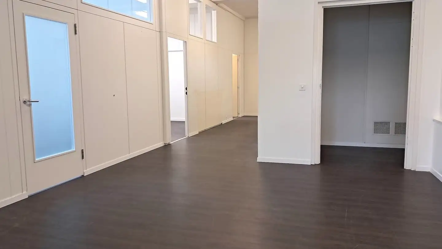 Office space for rent - Bahnstrasse 21, 8610 Uster - Photo 3