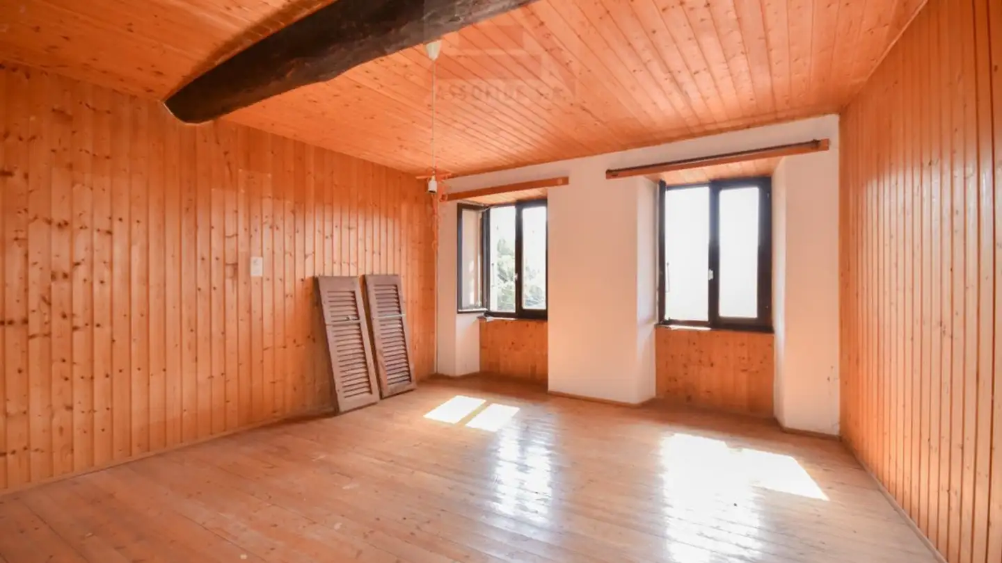 Workshop for sale - 6951 Bogno - Photo 2