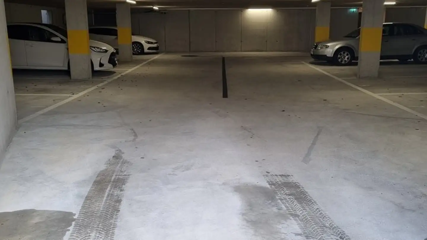 Parcheggio sotterraneo in affitto - Baslerstrasse 122b, 5222 Umiken - Photo 2