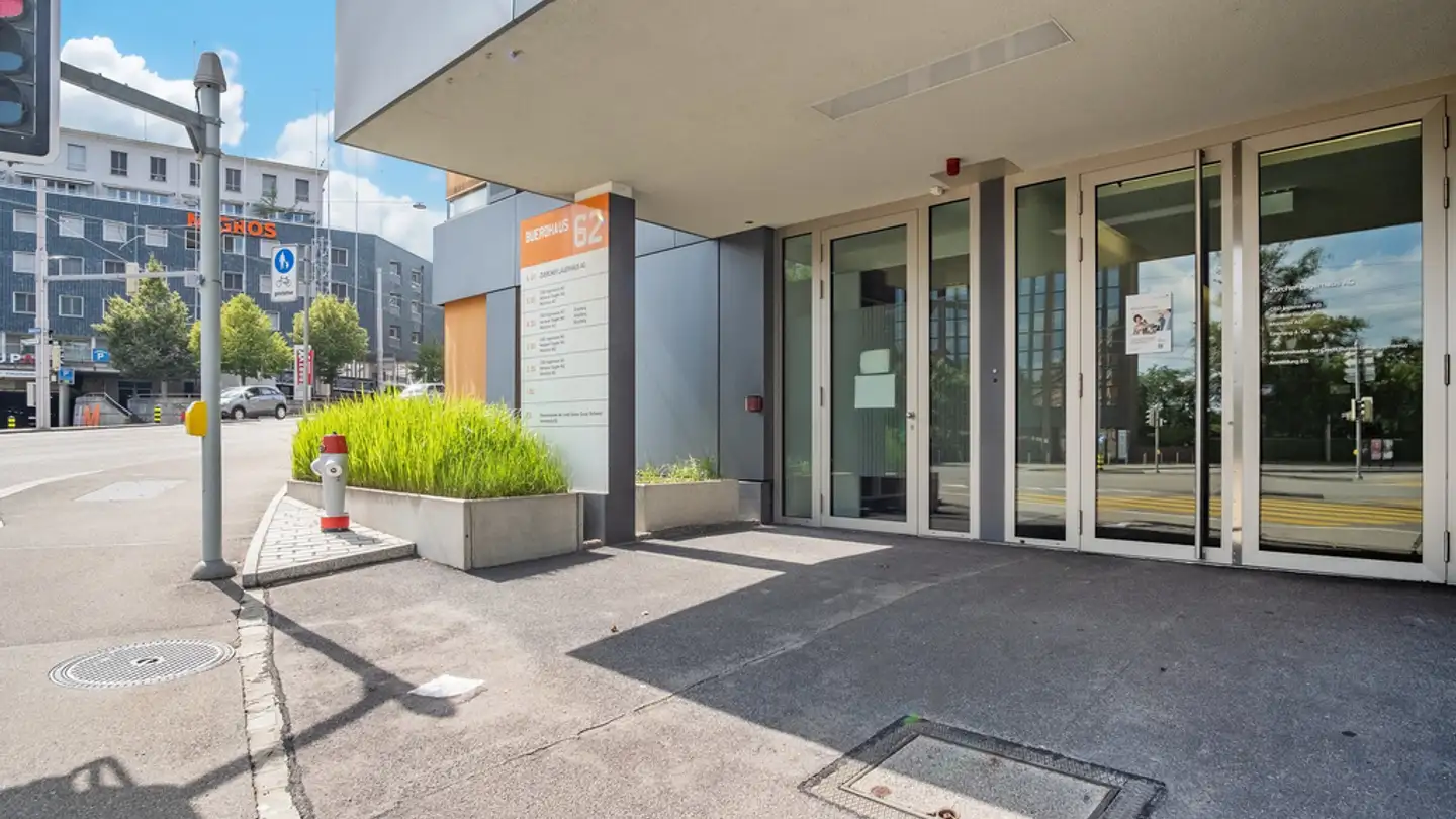 Office space for rent - Giesshübelstrasse 62, 8045 Zürich - Photo 2