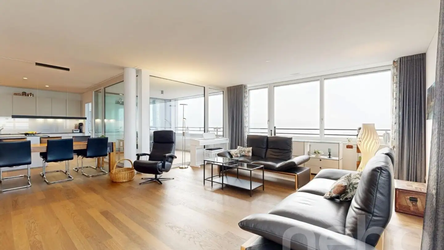 Apartment for sale - 5034 Suhr