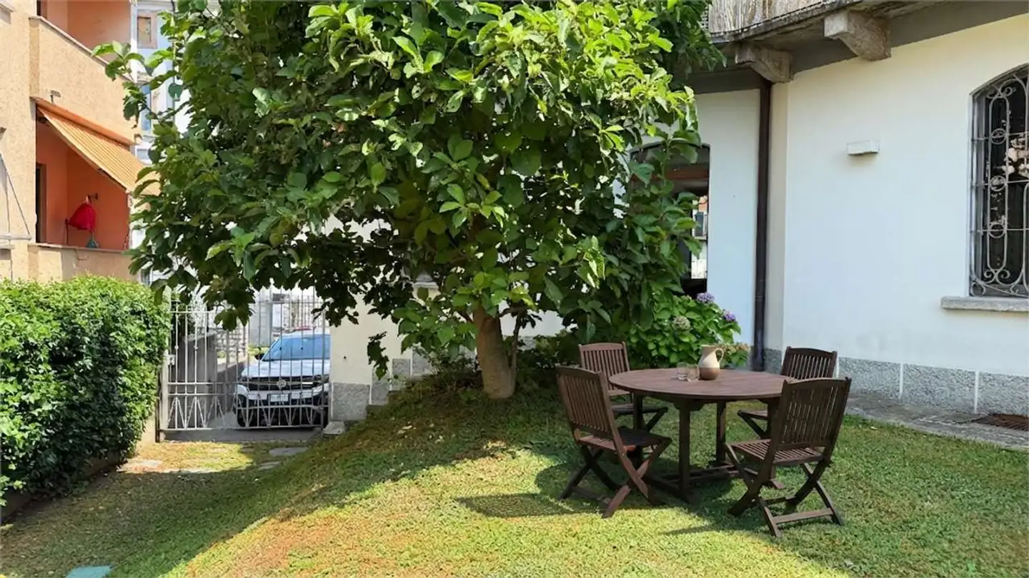 Möblierte Wohnung kaufen - 6825 Capolago