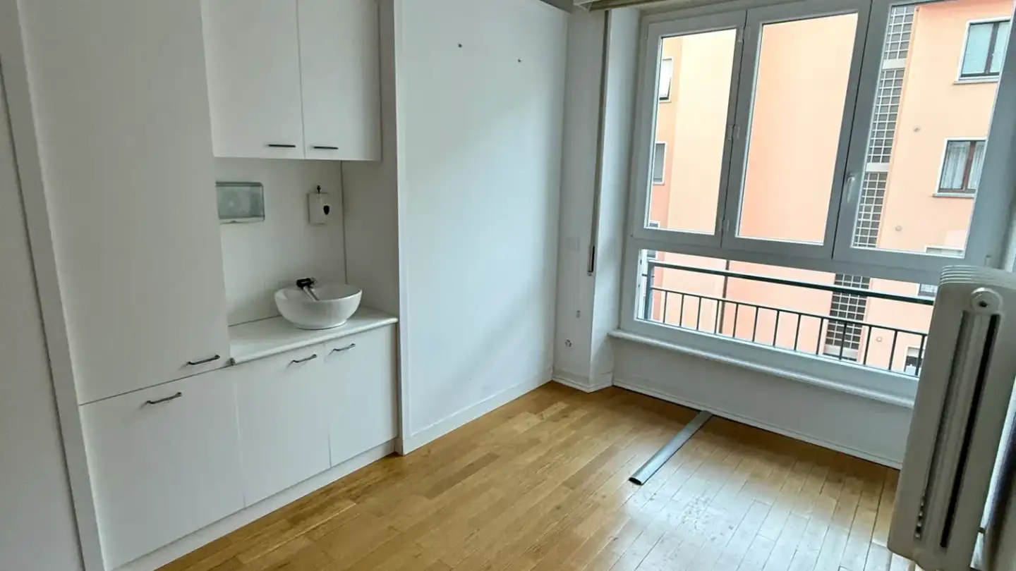 Wohnung mieten - Viale Stazione 27, 6500 Bellinzona - Foto 2