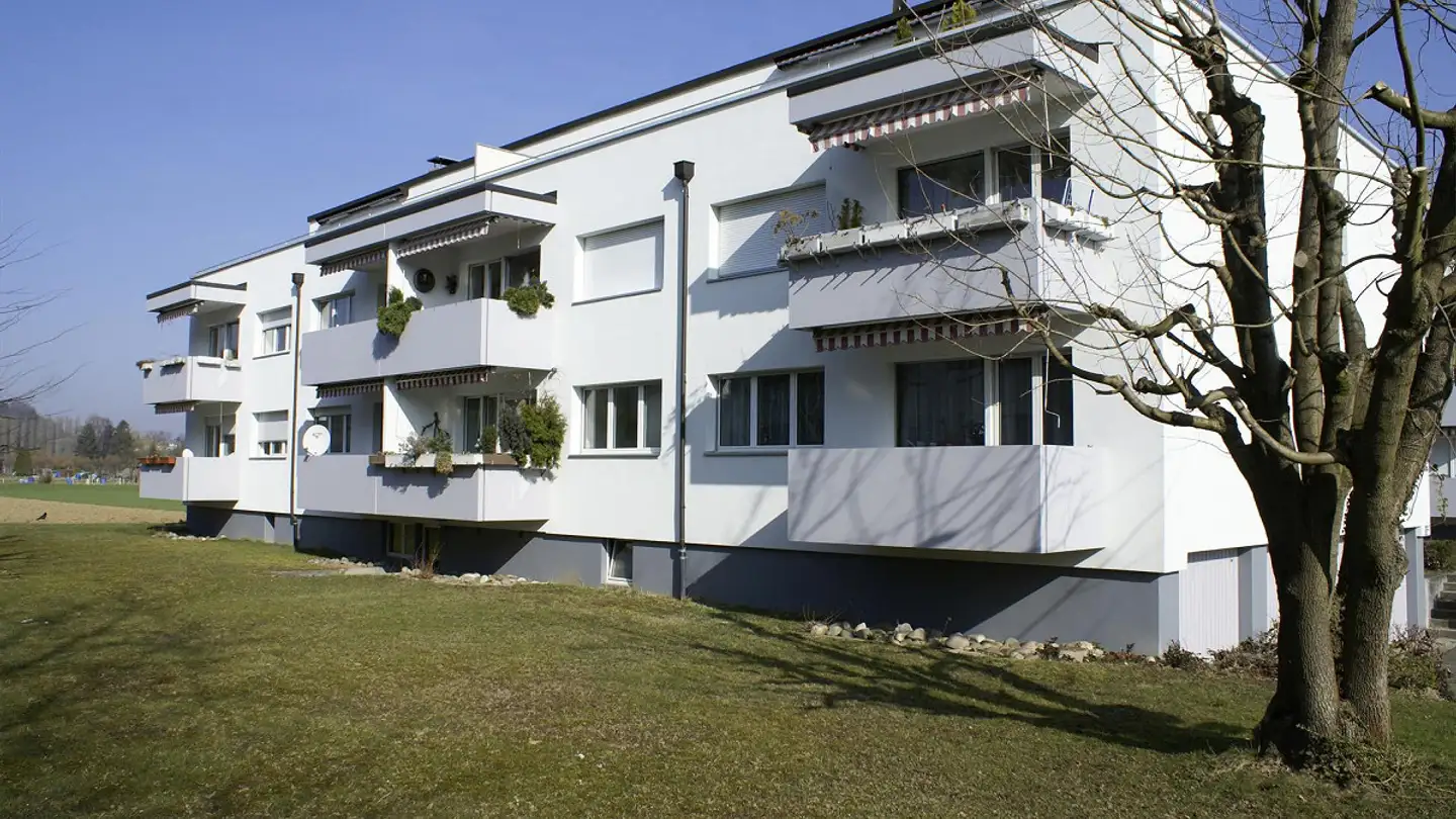 Office space for rent - Zihlackerstrasse 46, 4153 Reinach BL