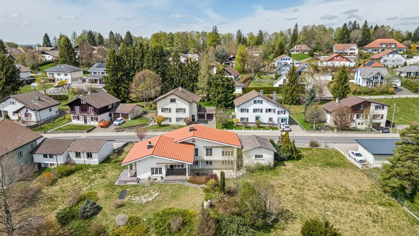 Single house for sale - 2336 Les Bois - Photo 2