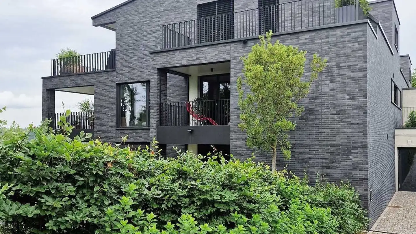 Attique à louer - Strubenacher 30b, 8126 Zumikon