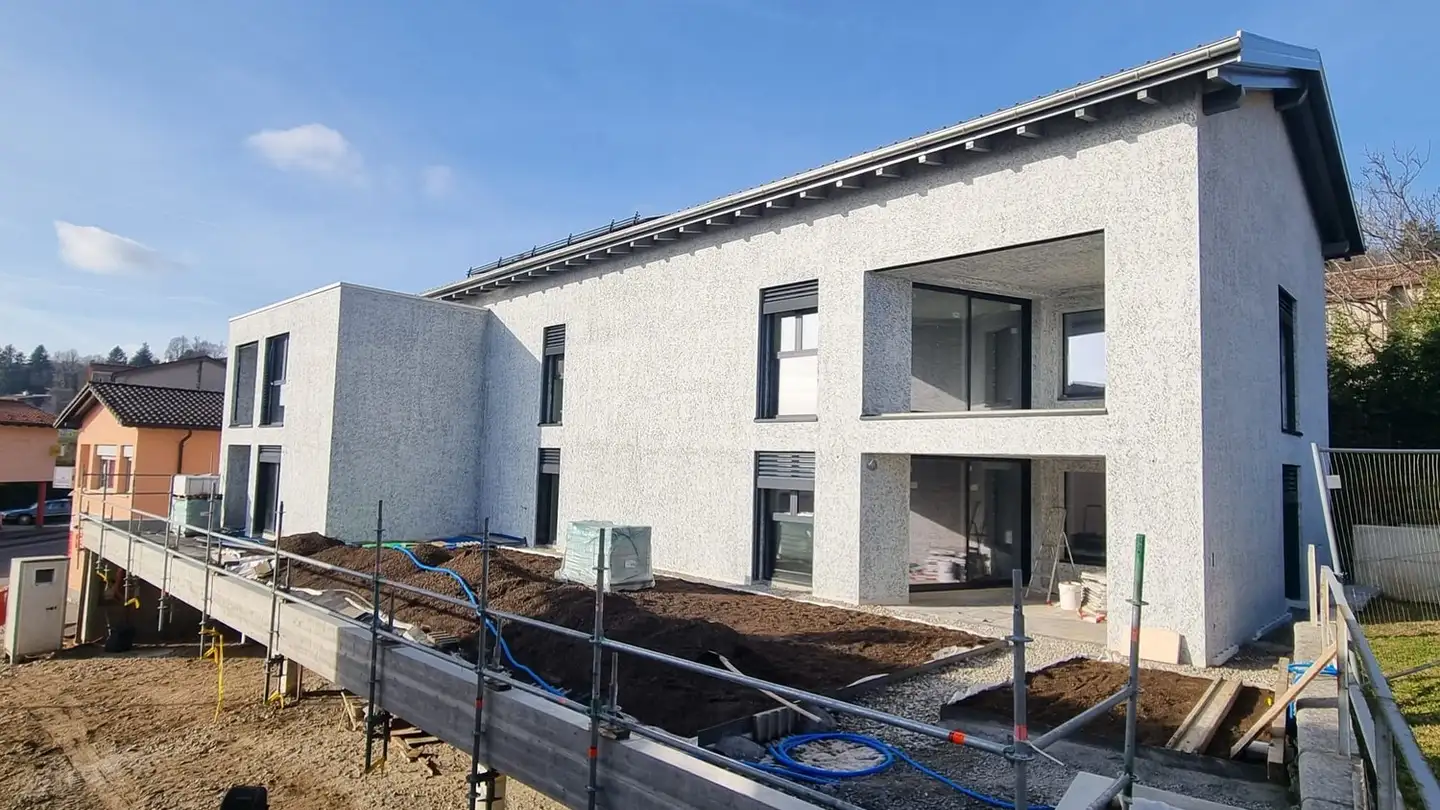 Appartement à louer - 6863 Besazio