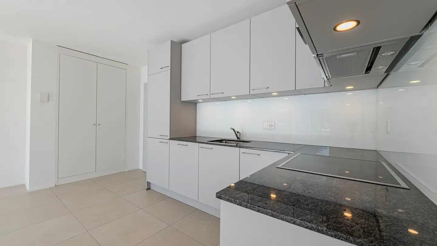 Apartment for rent - Chemin Du Milieu 81, 1920 Martigny - Photo 4