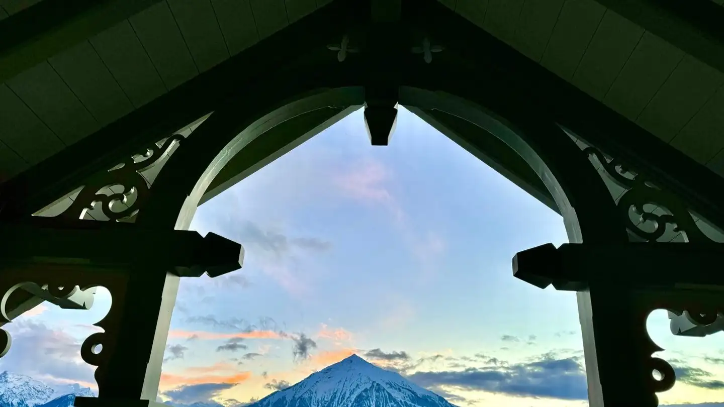 Attic flat for rent - Dorfstrasse 1, 3655 Sigriswil - Photo 3