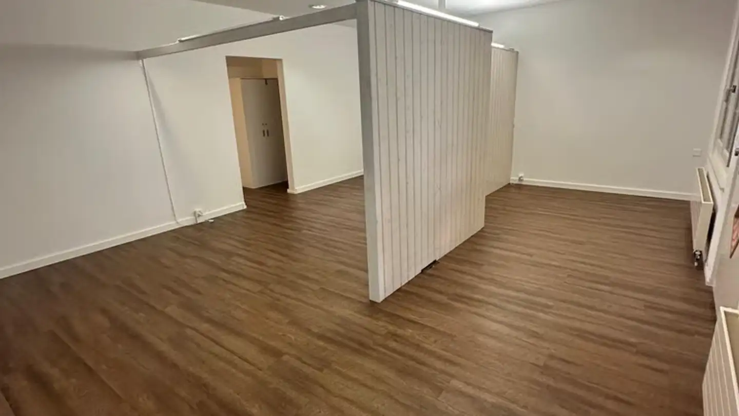 Commercial à louer - Sennenbüelfussweg 4, 8103 Unterengstringen - Photo 3