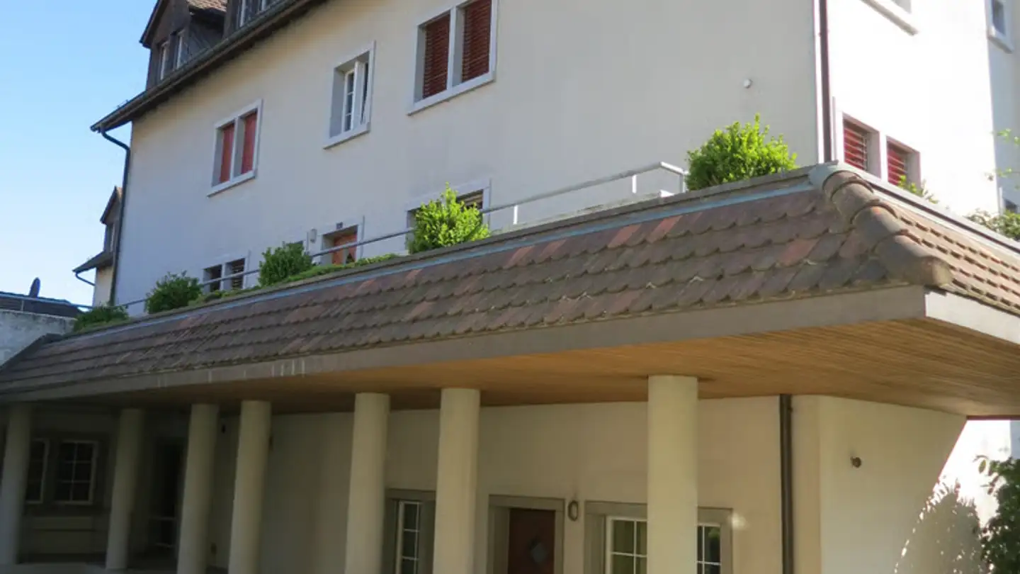 Commercial à louer - Sennenbüelfussweg 4, 8103 Unterengstringen